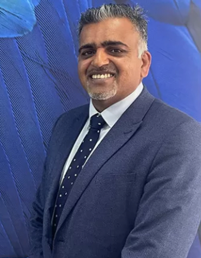 Mazar Iqbal